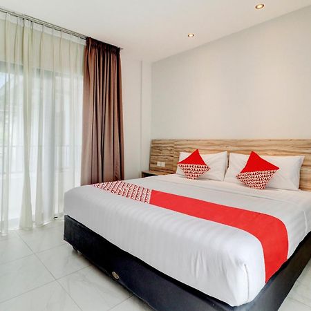 Collection O Cihampelas Near Ciwalk Formerly I Sleep Hotel Bandung Exterior photo